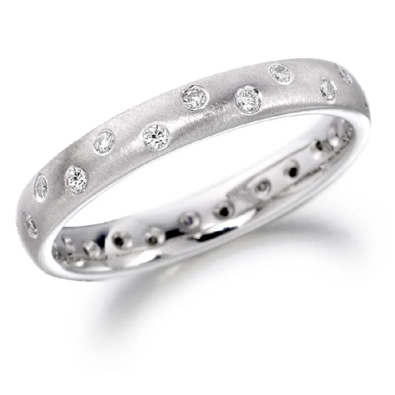 Platinum scattered diamonds band