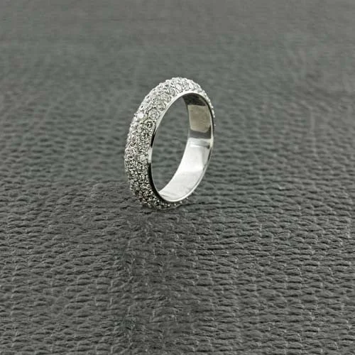 Round Diamond Eternity Band