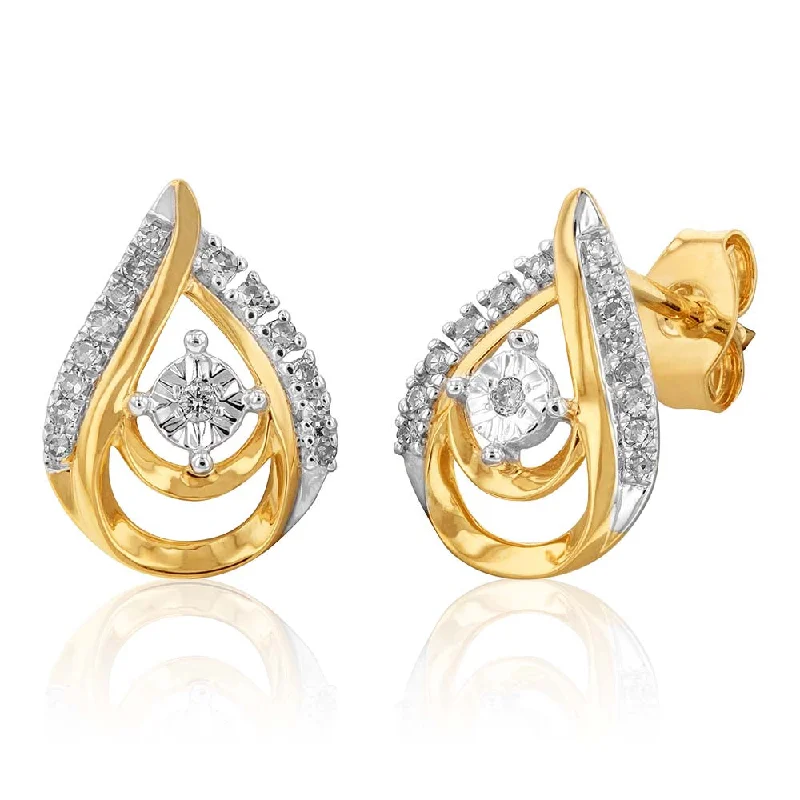 Women’s petite earrings-9ct Yellow Gold Diamond Stud Earring with 30 Diamonds