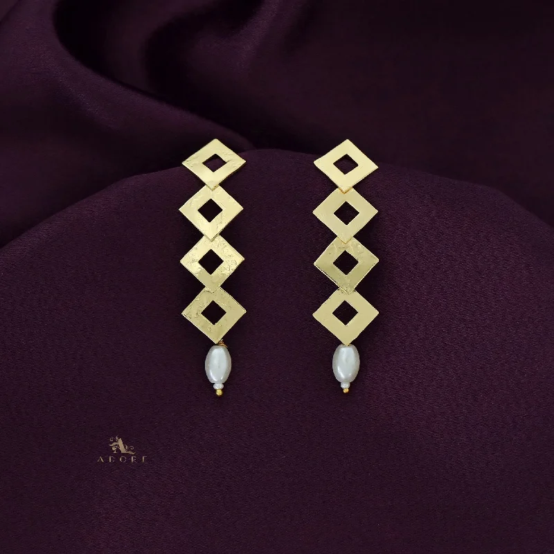 Women’s long dangly earrings-Golden Tetra Diamond With Pearl Earring