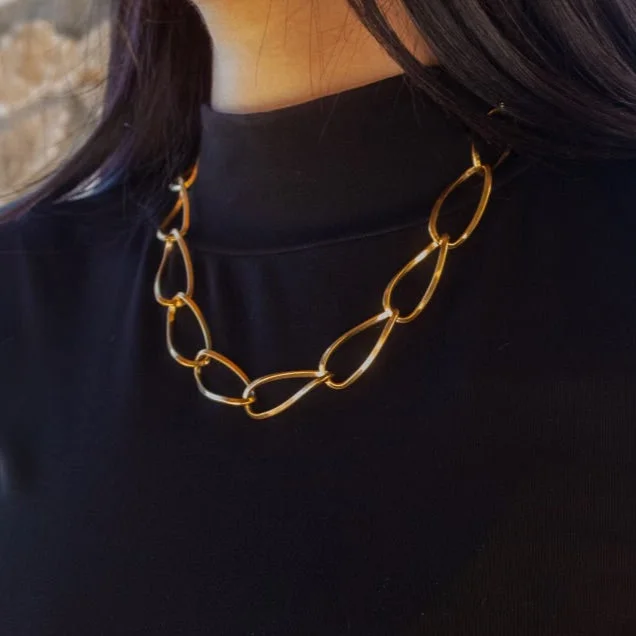 Women’s layered necklaces-Oxford Gold Big Thin Chain Brenda Grands