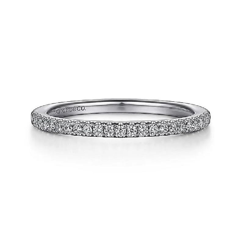 14k White Gold Diamond Band - 0.17cttw