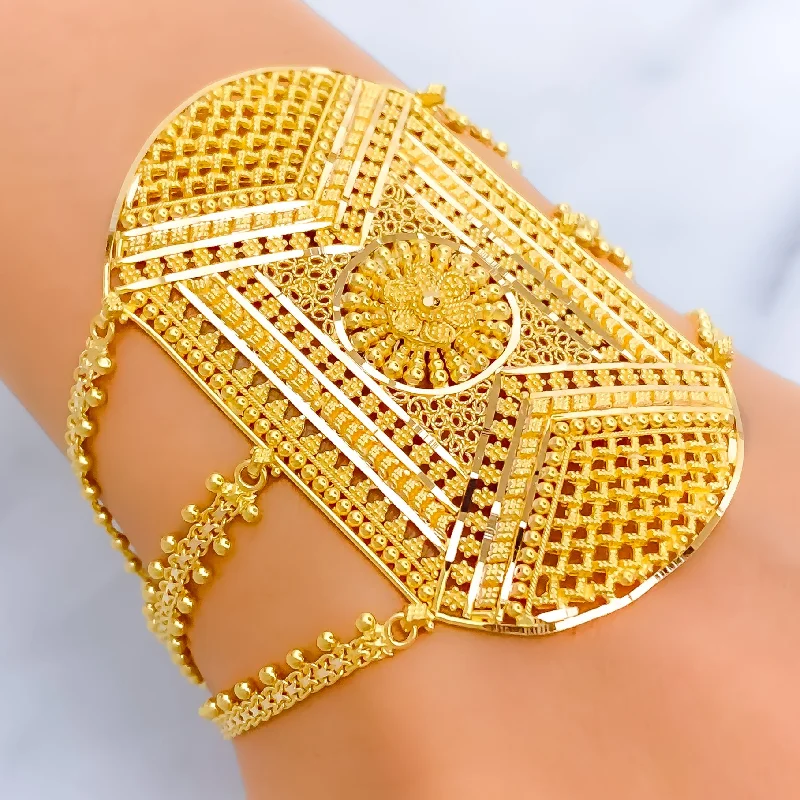 Women’s gold charm bracelets-Detailed Decorative 22k Gold Statement Bracelet