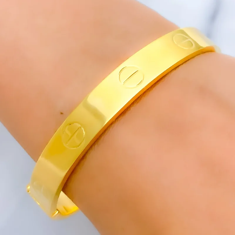 Women’s leather bracelets-Wide Hollow 21K Gold Screw Face Bangle