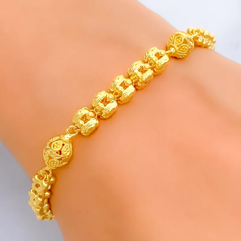 Women’s holiday bracelets-Tasteful Dazzling 22k Gold Bracelet