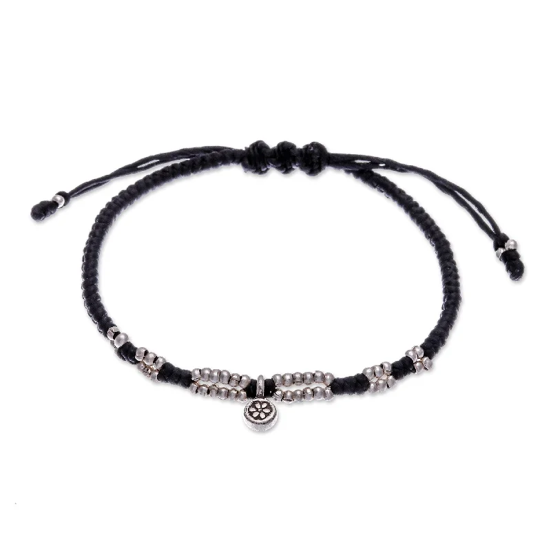 Women’s trendy bracelets-Novica Handmade Petite Flower In Black Silver Pendant Macrame Bracelet