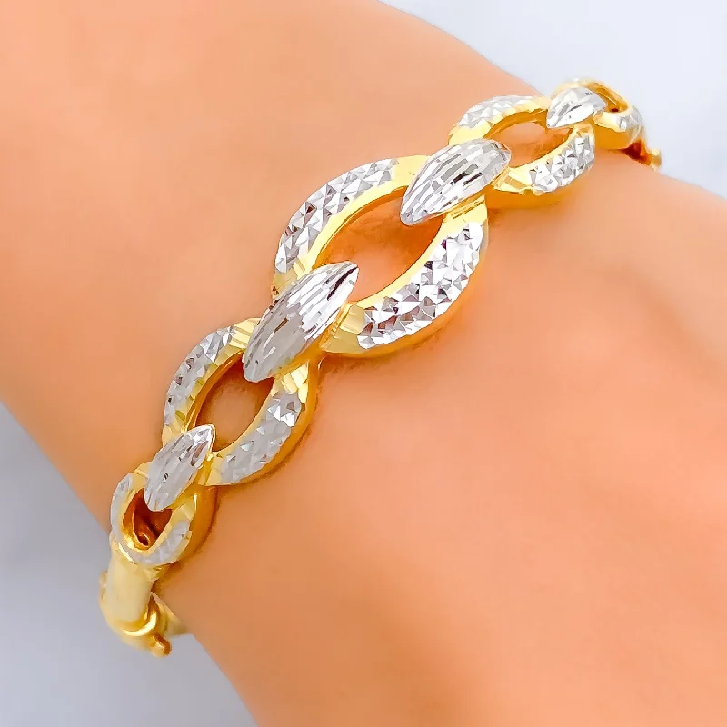 Women’s braided bracelets-Graduating Textured 22k Gold Bangle Bracelet