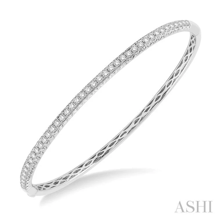 Women’s fancy bracelets-1 Ctw Round Cut Diamond Stackable Bangle in 14K White Gold